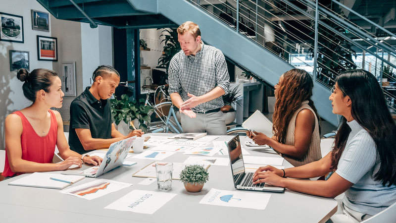 How Modern Web Apps Drive Business Growth in 2025